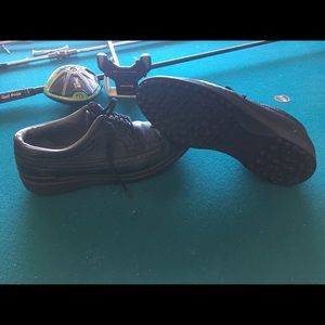 Bridgestone golf shoes size 9